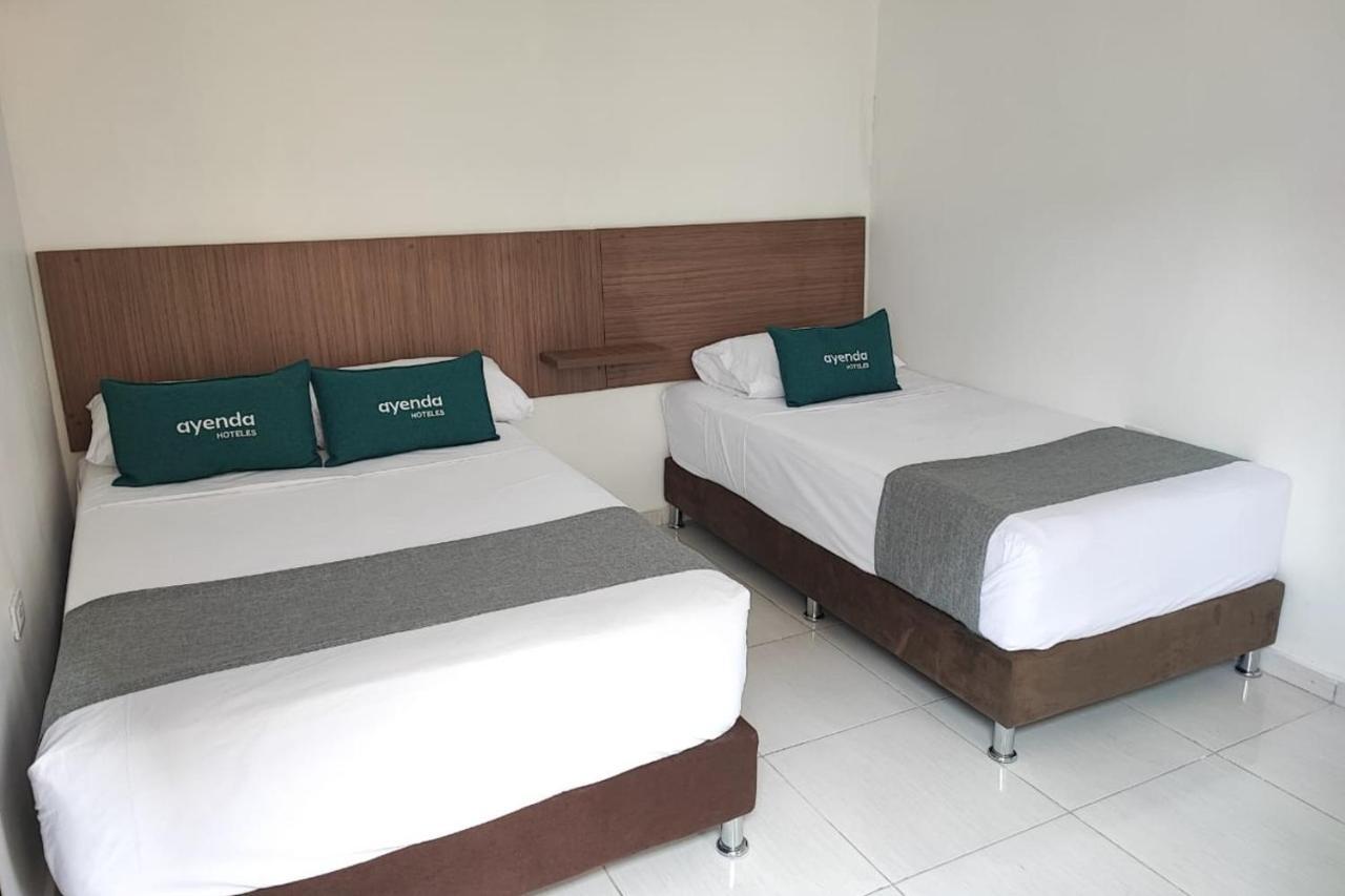 Ayenda Hotel Helenas Риоача Экстерьер фото