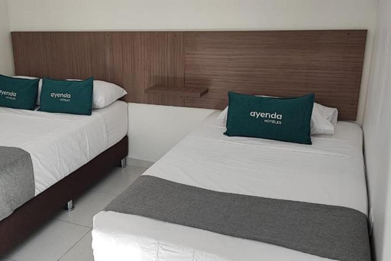 Ayenda Hotel Helenas Риоача Экстерьер фото